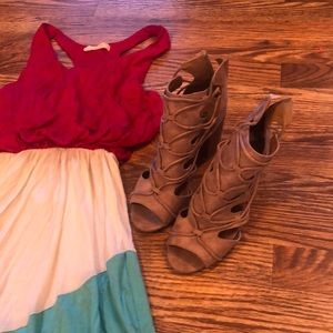 Qupid open toe booties. Tan leather, zip up back. 3” heel. Barely worn. Size 7